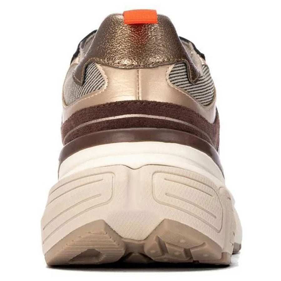 Xti καφέ sneaker 146495