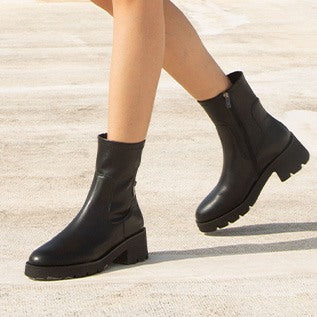 BOOTIES