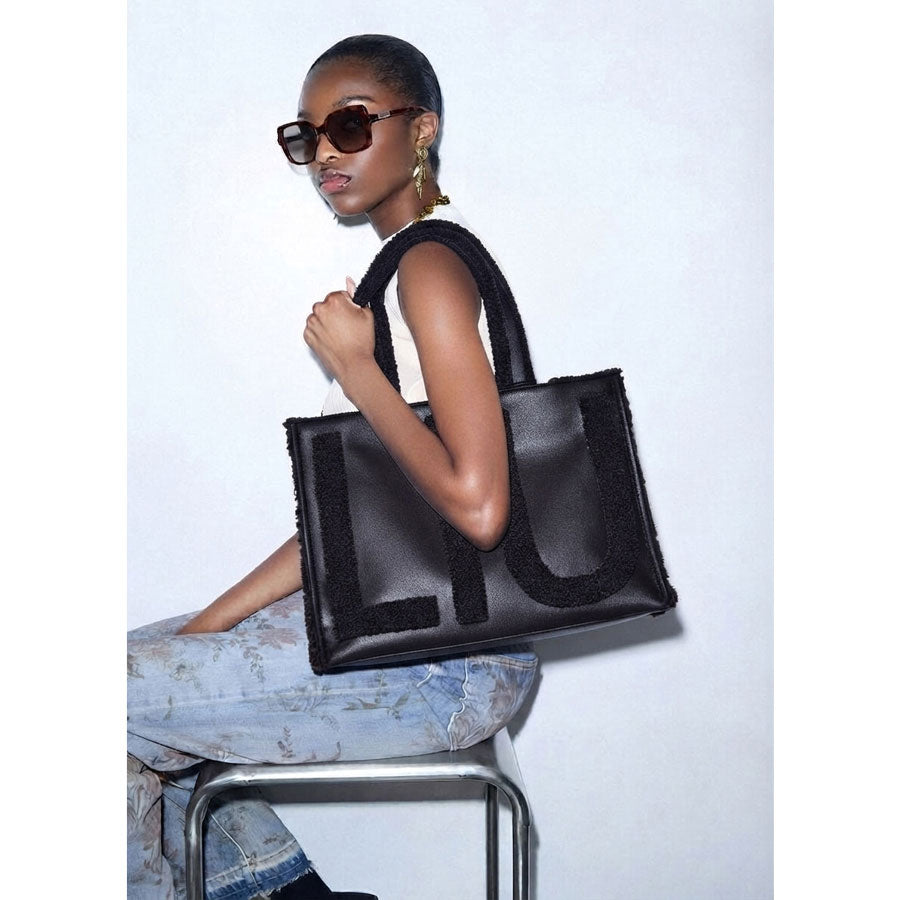 LIU JO μαύρη shopping bag 2F6037
