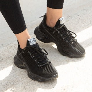 SNEAKER